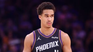 Oso Ighodaro considered day-to-day after Suns feared more serious back injury
