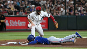 Nolan Arenado offered to play first base for Diamondbacks