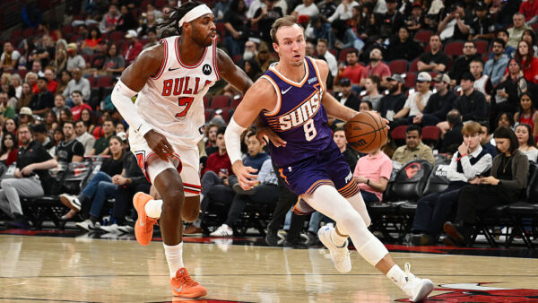 Luke Kennard #8 of the Phoenix Suns