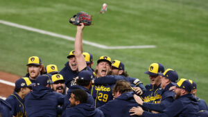 Brewers beat Rays in Game 5 to win 1st World Series title in franchise history