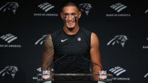Wildcats great Tetairoa McMillan goes off on Sunday Night Football: ‘He’s special’