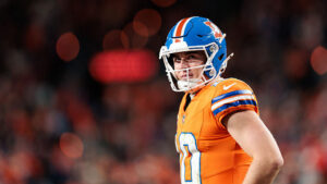 Broncos not considering QB change ahead of Cardinals matchup