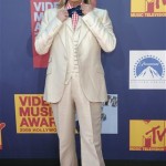 Television personality Steven Cojocaru arrives at the 2008 MTV Video Music Awards held at Paramount Pictures Studio Lot on Sunday, Sept. 7, 2008, in Los Angeles. (AP Photo/Chris Pizzello)
