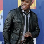 Ne-Yo arrives at the 2008 MTV Video Music Awards held at Paramount Pictures Studio Lot on Sunday, Sept. 7, 2008, in Los Angeles. (AP Photo/Chris Pizzello)
