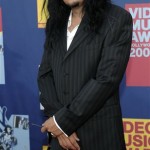 Singer Jonathan Davis of the rock group Korn arrives at the 2008 MTV Video Music Awards held at Paramount Pictures Studio Lot on Sunday, Sept. 7, 2008, in Los Angeles. (AP Photo/Chris Pizzello)
