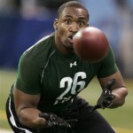 California linebacker Worrell Williams makes a catch as he runs a football drill at the NFL scouting combine in Indianapolis, Monday, Feb. 23, 2009. (AP Photo/Michael Conroy)