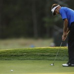 Robert Allenby of Australia putts on the ninth green during the second round of the U.S. Open Golf Championship at Bethpage State Park's Black Course in Farmingdale, N.Y., Friday, June 19, 2009. (AP Photo/Mel Evans)