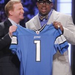Auburn defensive tackle Nick Fairley poses for photographs with NFL commissioner Roger Goodell after he was selected as the 13th overall pick by the Detroit Lions in the first round of the NFL football draft at Radio City Music Hall on Thursday, April 28, 2011, in New York. (AP Photo/Jason DeCrow)
