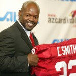 Emmitt Smith, Arizona Cardinals
September 7, 2003
The future Hall of Famer was not ready to hang up his cleats, and the Cardinals offered their former rival a starting job. Smith gained 64 yards on 13 carries in a 42-24 road loss to the Detroit Lions in the 2003 opener.