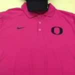 Coaching staff polo and hat, courtesy @OregonFBequip/Twitter