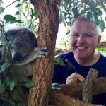 D-backs broadcaster Greg Schulte hanging out with a koala. (Photo courtesy of @GubnuhDbacks)
