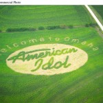 You saw this last night on American Idol. The crop circle, created by Swanson Russell Associates as a big heartland welcome to the American Idol cast, crew and contestants, was officially extended during Tuesday night's national broadcast of American Idol's Omaha auditions show. American Idol dubbed the advertising/PR agency's crop circle Omaha's "Big Reveal." For behind-the-scenes video of the making of the crop circle, go to www.sramarketing.com/americanidol. (PRNewsFoto/Swanson Russell Associates)