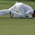 Gary Player of South Africa kisses the 18th green during the second round of the 2008 Masters golf tournament at the Augusta National Golf Club in Augusta, Ga., Friday.
