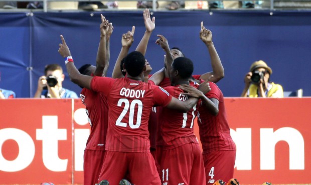 Panama players celebrate a goal by Roberto Nurse during the second half of the CONCACAF Gold Cup th...