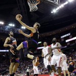 Phoenix Suns' Goran Dragic shoots during the second quarter of an NBA basketball game against the Houston Rockets Wednesday, March 13, 2013, in Houston. (AP Photo/David J. Phillip)