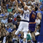 Dallas Mavericks forward Richard Jefferson (24) has the ball blocked by Phoenix Suns guard Gerald Green (14) in the first half of the NBA basketball game in Dallas on Wednesday, April 8, 2015. (AP Photo/Brad Loper)