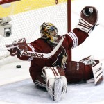 Phoenix Coyotes goalie Mike Smith reacts after giving up a goal to Los Angeles Kings' Dwight King in the first period during Game 2 of the NHL hockey Stanley Cup Western Conference finals, Tuesday, May 15, 2012, in Glendale, Ariz. (AP Photo/Ross D. Franklin)