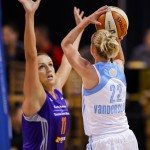 Chicago Sky's Courtney Vandersloot shoots against Phoenix Mercury's Ewelina Kobryn during the first half of Game 3 of the WNBA Finals basketball series, Friday, Sept. 12, 2014, in Chicago. (AP Photo/Kamil Krzaczynski)