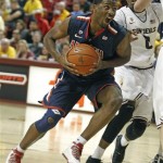 Arizona forward Solomon Hill, left, makes a move to the basket past Arizona State's Carrick Felix during the first half of an NCAA college basketball game, Saturday, Jan. 19, 2013, in Tempe, Ariz. (AP Photo/Ralph Freso)
