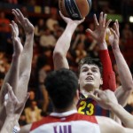 
              FILE - In this May 18, 2014, file photo, Barcelona’s Mario Hezonja shoots during the Euroleague Final Four third place basketball match between Barcelona and CSKA of Moscow in Milan, Italy.  (AP Photo/Luca Bruno, File)
            