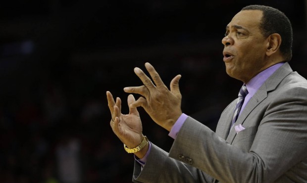 n FILE – In this March 14, 2015, file photo, Brooklyn Nets’ Lionel Hollins gestures dur...
