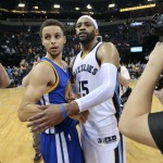 
              Golden State Warriors guard Stephen Curry, left, is congratulated by Memphis Grizzlies guard Vince Carter (15) after the Warriors won Game 6 of a second-round NBA basketball Western Conference playoff series Friday, May 15, 2015, in Memphis, Tenn. The Warriors won 108-95 to win the series 4-2. (AP Photo/Mark Humphrey)
            