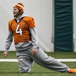 
Denver Broncos punter Britton Colquitt stretches during practice Thursday, Jan. 30, 2014, in Florham Park, N.J. The Broncos are scheduled to play the Seattle Seahawks in the NFL Super Bowl XLVIII football game Sunday, Feb. 2, in East Rutherford, N.J. (AP Photo)