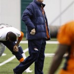 
Denver Broncos head coach John Fox supervises a practice Thursday, Jan. 30, 2014, in Florham Park, N.J. The Broncos are scheduled to play the Seattle Seahawks in the NFL Super Bowl XLVIII football game Sunday, Feb. 2, in East Rutherford, N.J. (AP Photo)