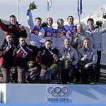 From left to right, silver medal winners, from Latvia LAT-1, Oskars Melbardis, Daumants Dreiskens, Arvis Vilkaste and Janis Strenga, gold medal winners from Russia RUS-1, Alexander Zubkov, Alexey Negodaylo, Dmitry Trunenkov, and Alexey Voevoda, and bronze medal winners from the United States USA-1, Steven Holcomb, Curtis Tomasevicz, Steven Langton and Christopher Fogt, pose after getting their medals after the men's four-man bobsled competition final at the 2014 Winter Olympics, Sunday, Feb. 23, 2014, in Krasnaya Polyana, Russia. (AP Photo/Michael Sohn)