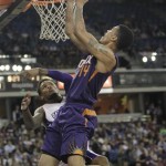  Phoenix Suns guard Gerald Green, right, is fouled by Sacramento Kings guard Ben McLemore during the first quarter of an NBA basketball game in Sacramento, Calif., Tuesday, Nov. 19, 2013.(AP Photo/Rich Pedroncelli)