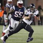 Baltimore Ravens tight end Dennis Pitta (88) is chased by New England Patriots middle linebacker Brandon Spikes following a reception during the second half of the NFL football AFC Championship football game in Foxborough, Mass., Sunday, Jan. 20, 2013. (AP Photo/Stephan Savoia)