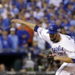  Kansas City Royals pitcher James Shields throws during the first inning of Game 1 of baseball's World Series against the San Francisco Giants Tuesday, Oct. 21, 2014, in Kansas City, Mo. (AP Photo/David J. Phillip)