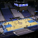The Memphis Grizzlies and the Oklahoma City Thunder shoot around before the start of Game 2 of an opening-round NBA basketball playoff series in Oklahoma City, Monday, April 21, 2014. Alternating seating sections have chairs covered with either white or blue t-shirts for the fans. (AP Photo/Sue Ogrocki)
