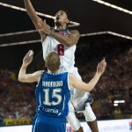 United States's Derrick Rose attempt a layup during the Group C Basketball World Cup match in Bilbao northern Spain, Saturday, Aug. 30, 2014. The 2014 Basketball World Cup competition will take place in various cities in Spain from Aug. 30 through to Sept. 14. (AP Photo/Alvaro Barrientos)