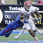 Oklahoma wide receiver Sterling Shepard (3) carries against Tulsa in the fourth quarter of an NCAA college football game in Tulsa, Okla., Saturday, Sept. 6, 2014. Oklahoma won 52-7. (AP Photo/Sue Ogrocki)