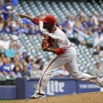 Arizona Diamondbacks starting pitcher Rubby De La Rosa throws during the first inning of a baseball game against the Milwaukee Brewers on Friday, May 29, 2015, in Milwaukee. (AP Photo/Morry Gash)
