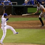 San Francisco Giants' Hunter Pence, right, hits a line drive to Kansas City Royals starting pitcher Yordano Ventura during the sixth inning of Game 6 of baseball's World Series Tuesday, Oct. 28, 2014, in Kansas City, Mo. (AP Photo/Charlie Riedel)