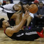 Chicago Bulls' Darrell Williams passes from the floor during the second half of an NBA summer league basketball game against the Phoenix Suns, Saturday, July 18, 2015, in Las Vegas. (AP Photo/John Locher)

