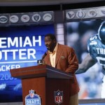 Former Philadelphia Eagles linebacker Jeremiah Trotter announces the Eagles pick in the second round of the NFL Draft, Friday, April 26, 2013 at Radio City Music Hall in New York., Friday, April 26, 2013 at Radio City Music Hall in New York. The Eagles selected Zach Ertz, a tight end from Stanford, with the 35th overall pick in the draft. (AP Photo/Jason DeCrow)