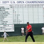 Tiger Woods walks up the 18th hole during the fourth round of the U.S. Open golf tournament at Merion Golf Club, Sunday, June 16, 2013, in Ardmore, Pa. (AP Photo/Julio Cortez)