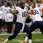 Syracuse quarterback Terrel Hunt (10) throws a pass against Minnesota during the first quarter of the Texas Bowl NCAA college football game on Friday, Dec. 27, 2013, in Houston. (AP Photo/David J. Phillip)