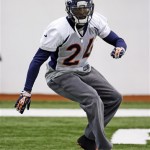 Denver Broncos cornerback Champ Bailey runs a drill during practice Thursday, Jan. 30, 2014, in Florham Park, N.J. The Broncos are scheduled to play the Seattle Seahawks in the NFL Super Bowl XLVIII football game Sunday, Feb. 2, in East Rutherford, N.J. (AP Photo)
