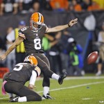 Cleveland Browns' Billy Cundiff (8) kicks a 24-yard field goal against the Buffalo Bills out of the hold of Spencer Lanning in the fourth quarter of an NFL football game Thursday, Oct. 3, 2013, in Cleveland. (AP Photo/David Richard)
